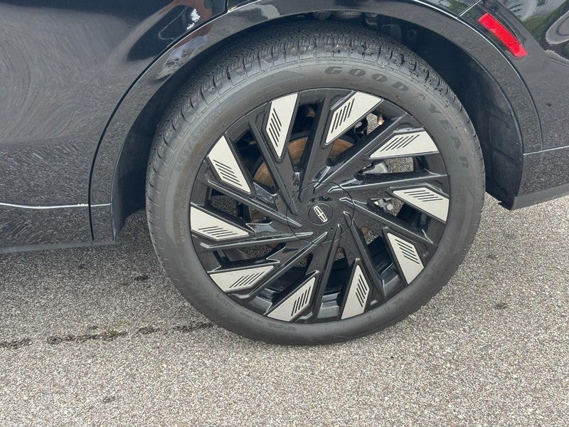 2025 Lincoln Nautilus Reserve AWD