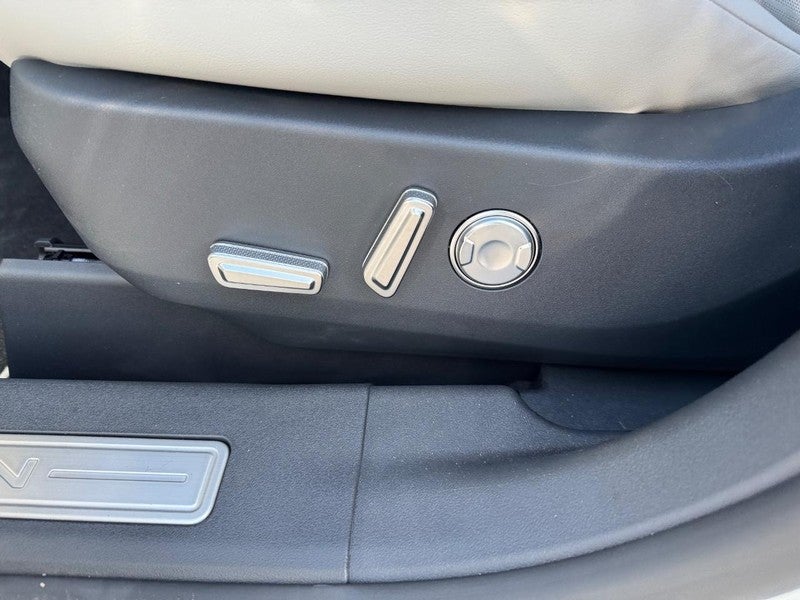 2026 Lincoln Nautilus Reserve AWD