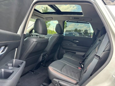 2025 Nissan Pathfinder Platinum 4WD