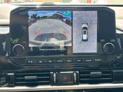 2025 Nissan Pathfinder Platinum 4WD