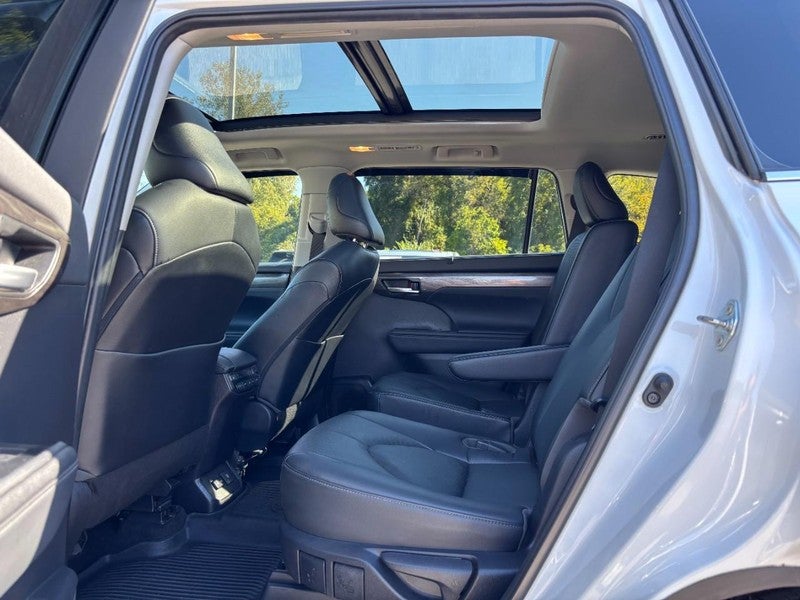 2023 Toyota Highlander Platinum FWD (Natl)