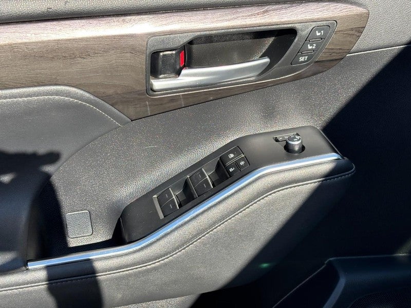 2023 Toyota Highlander Platinum FWD (Natl)