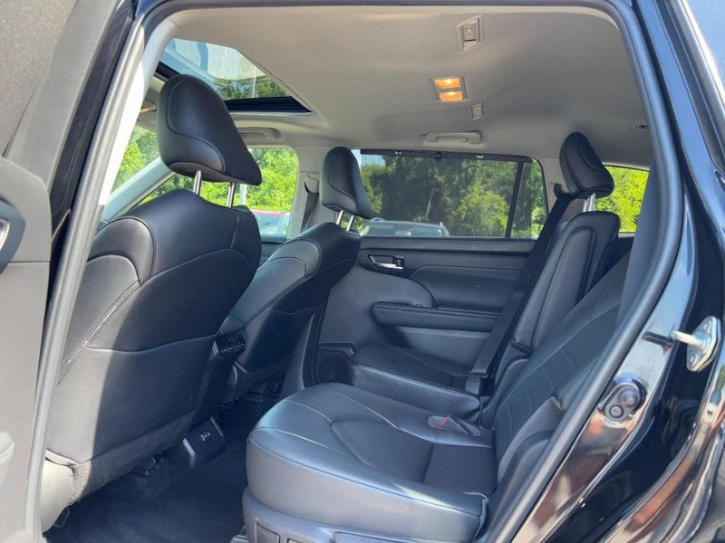 2023 Toyota Highlander LE AWD (Natl)