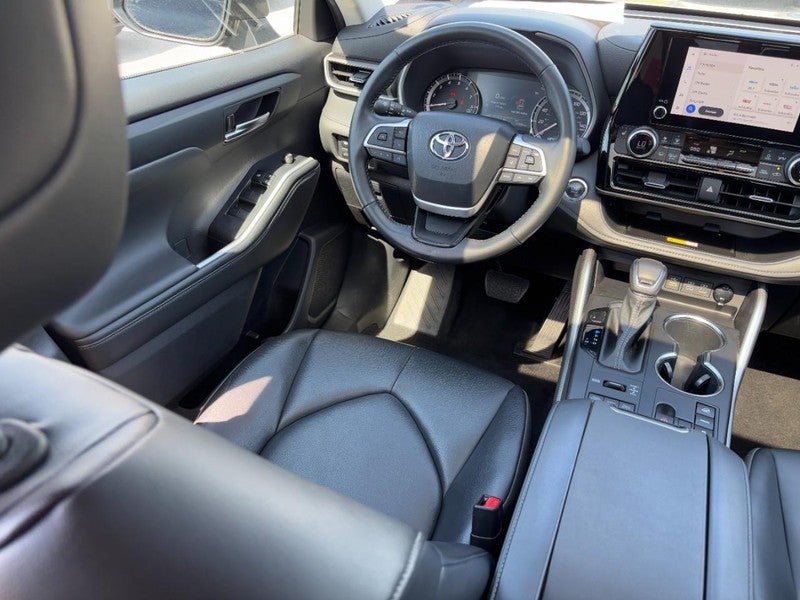 2023 Toyota Highlander LE AWD (Natl)