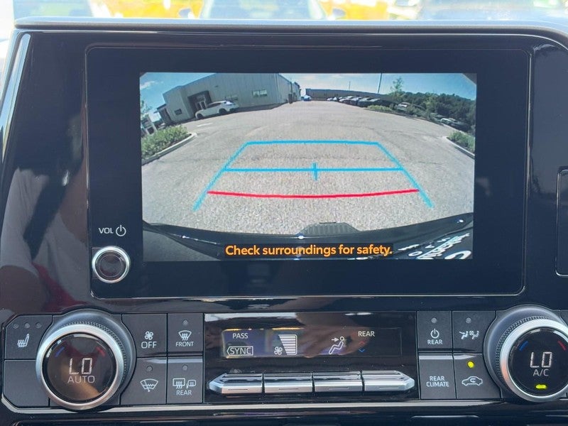 2023 Toyota Highlander LE AWD (Natl)