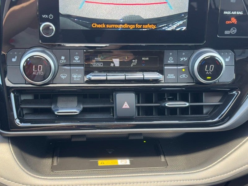 2023 Toyota Highlander LE AWD (Natl)