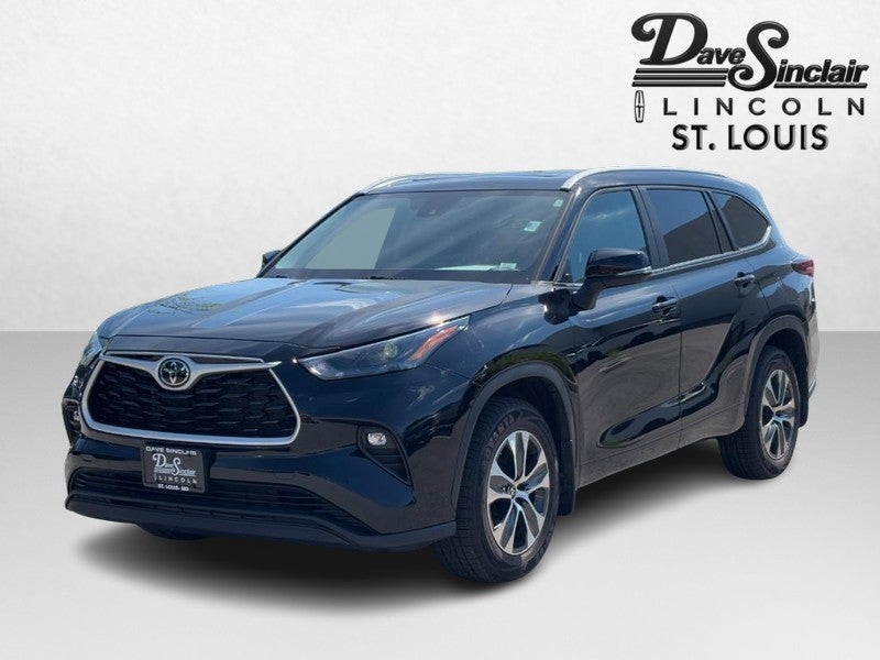 2023 Toyota Highlander LE AWD (Natl)