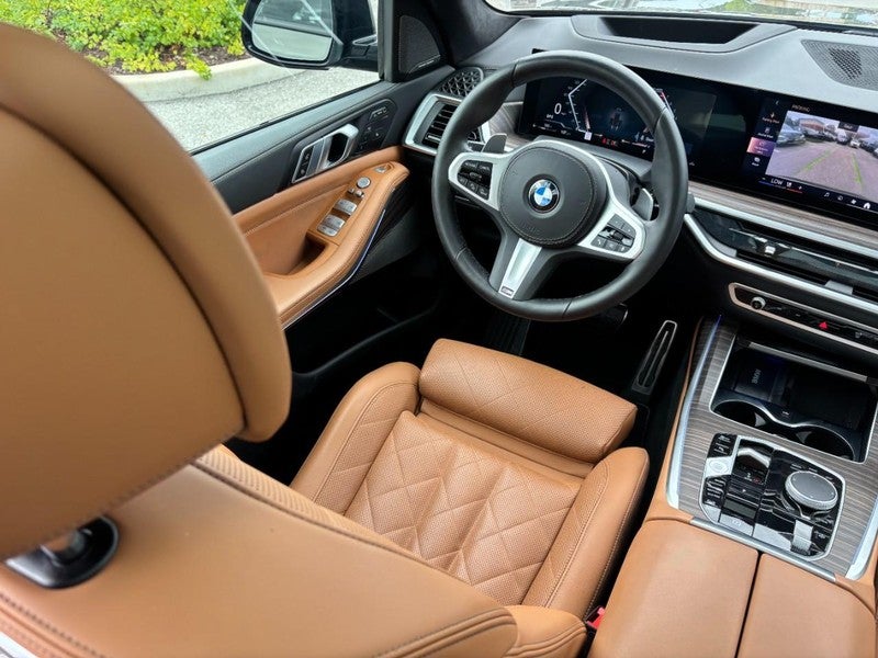 2025 BMW X7 xDrive40i Sports Activity Vehicle