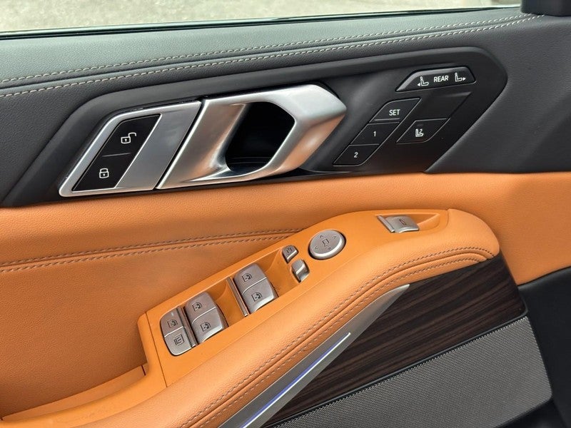 2025 BMW X7 xDrive40i Sports Activity Vehicle