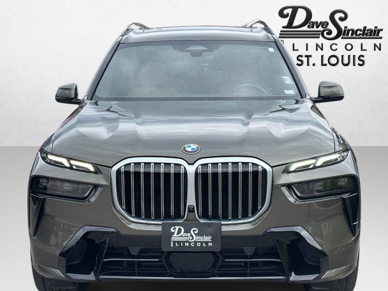 2025 BMW X7 xDrive40i Sports Activity Vehicle