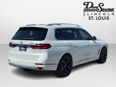 2025 BMW X7 xDrive40i Sports Activity Vehicle