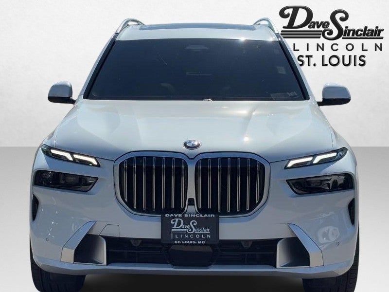 2025 BMW X7 xDrive40i Sports Activity Vehicle
