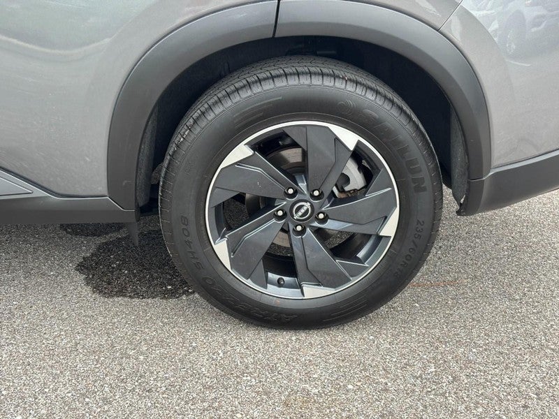 2024 Nissan Rogue FWD SV