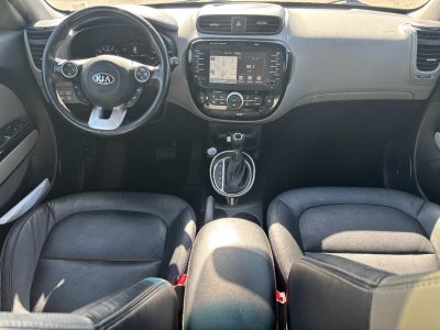 2017 Kia Soul + Auto