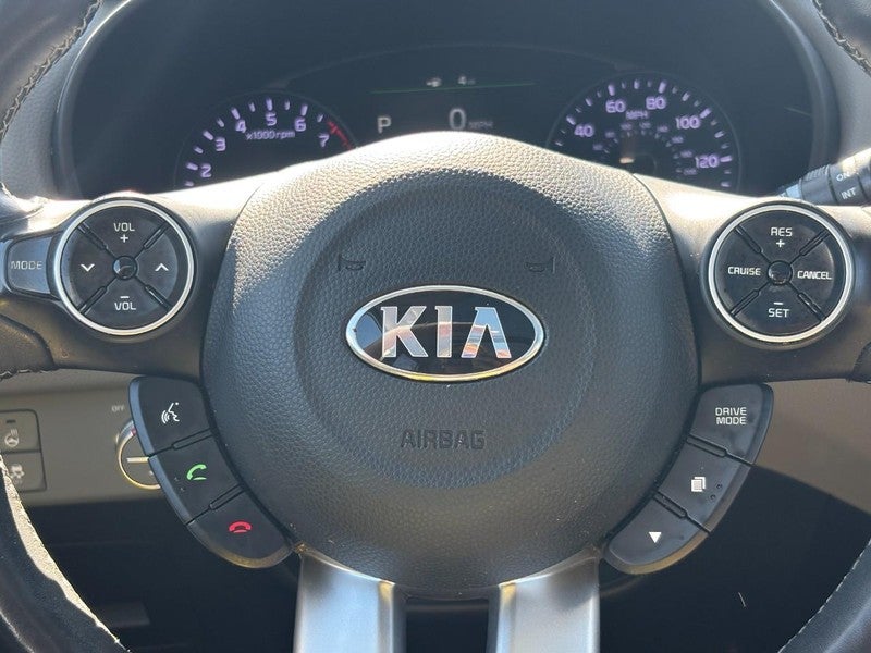 2017 Kia Soul + Auto