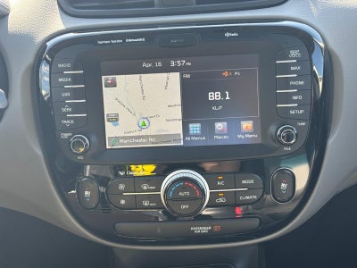 2017 Kia Soul + Auto