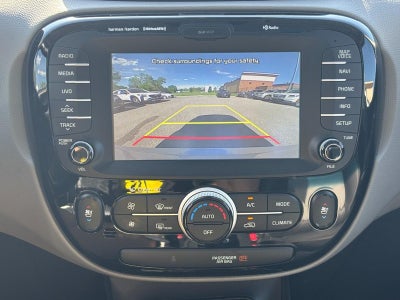 2017 Kia Soul + Auto