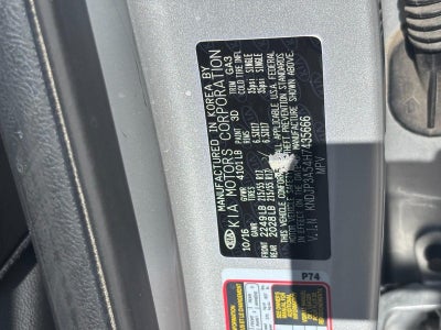 2017 Kia Soul + Auto