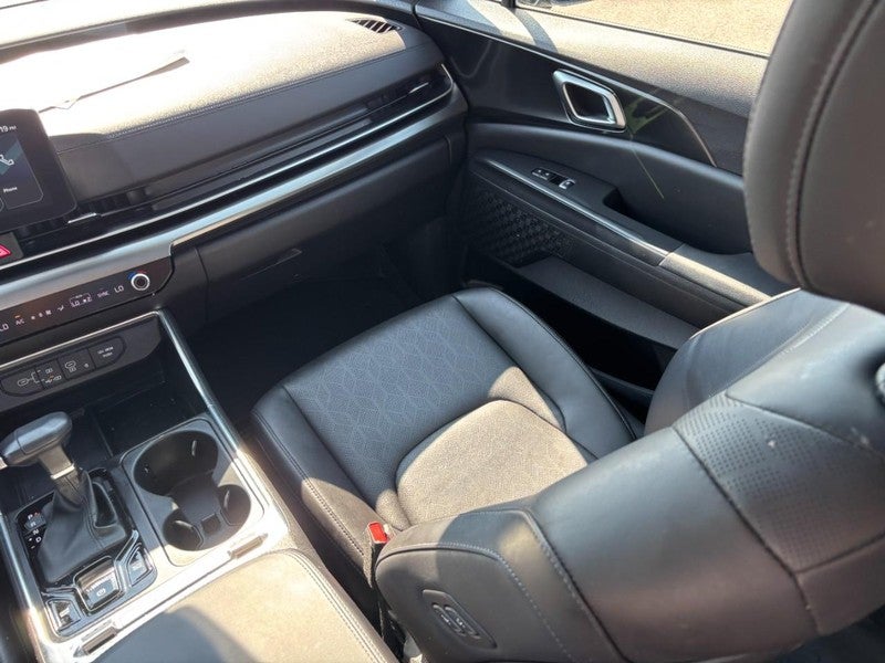 2025 Kia Carnival SX FWD