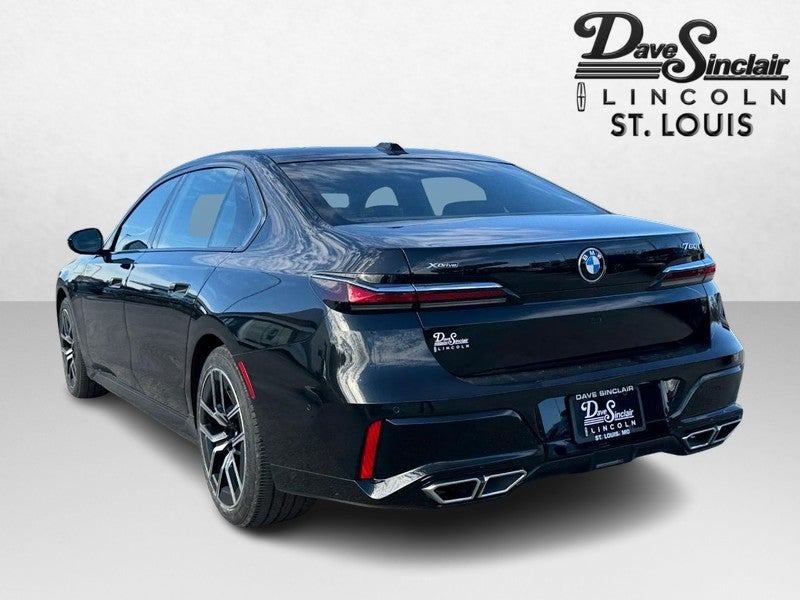 2023 BMW 7 Series 760i xDrive Sedan