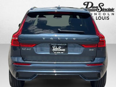 2024 Volvo XC60 B5 AWD Ultimate Dark Theme