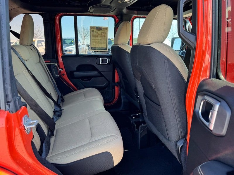 2020 Jeep Wrangler Unlimited Sahara 4x4