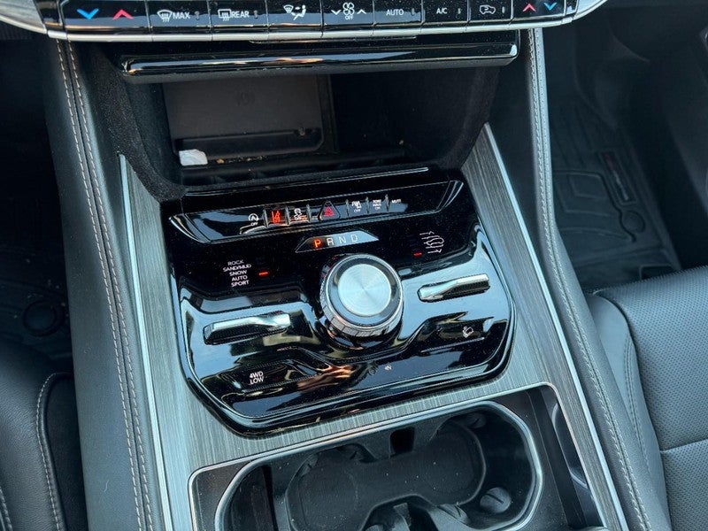 2023 Jeep Wagoneer Series III 4x4