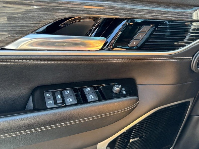 2022 Jeep Wagoneer Series III 4x4