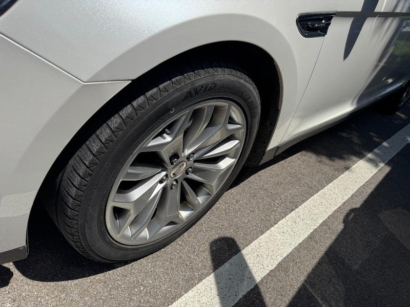 2015 Ford Taurus 4dr Sdn Limited FWD