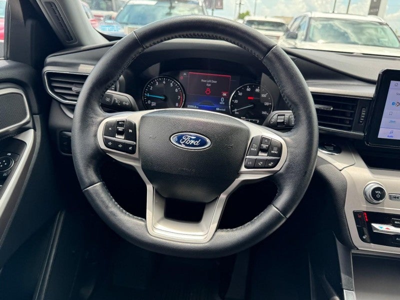 2023 Ford Explorer XLT 4WD