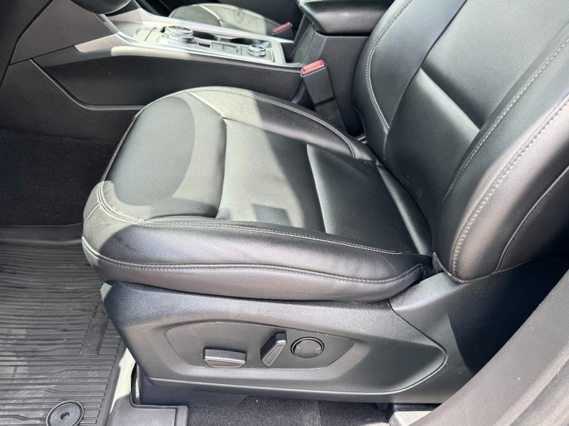 2023 Ford Explorer XLT 4WD