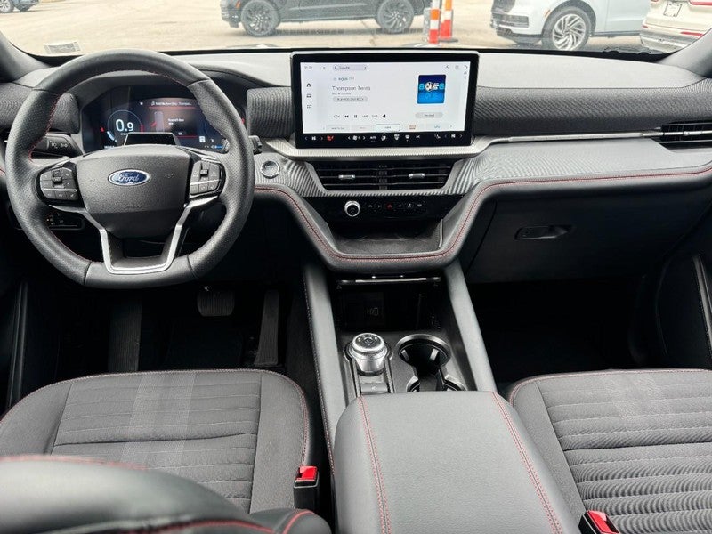 2025 Ford Explorer ST-Line 4WD