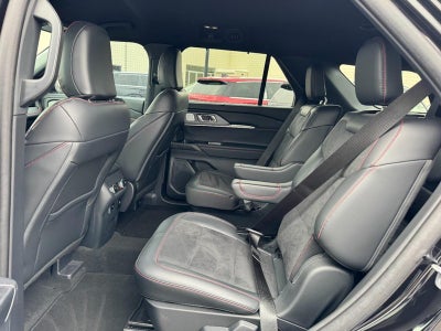 2025 Ford Explorer ST RWD
