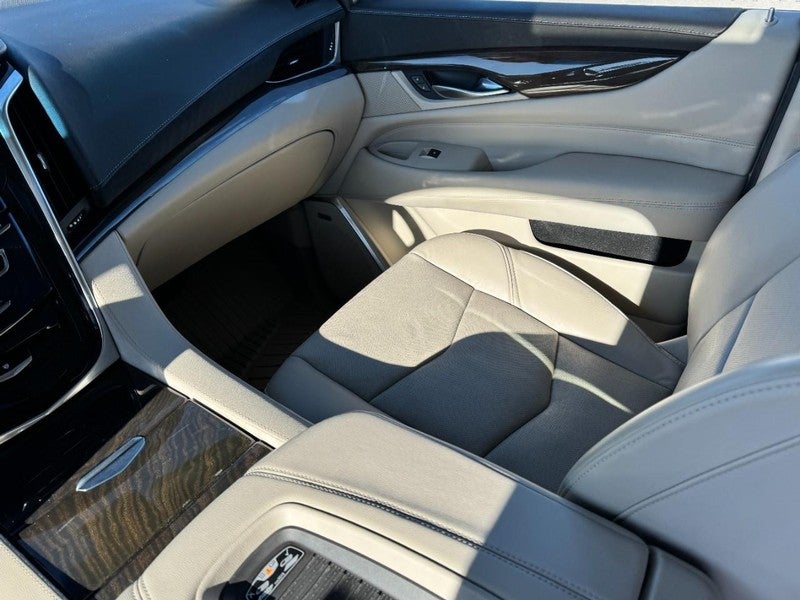 2018 Cadillac Escalade 4WD 4dr Premium Luxury