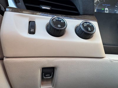 2018 Cadillac Escalade 4WD 4dr Premium Luxury