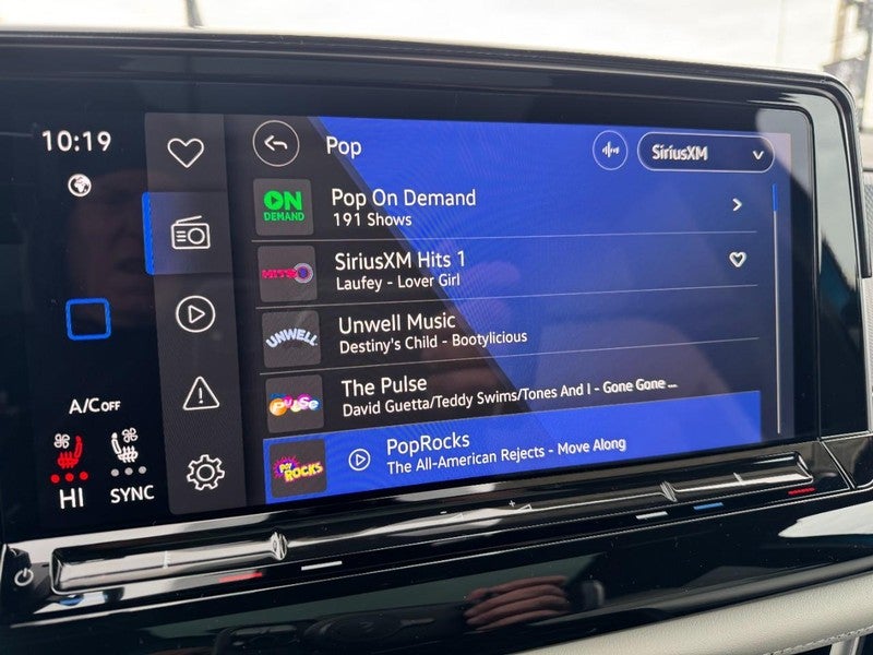 2025 Volkswagen Atlas Cross Sport 2.0T SEL Premium R-Line 4MOTION