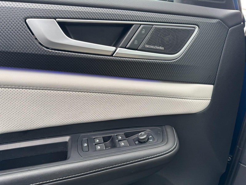 2025 Volkswagen Atlas Cross Sport 2.0T SEL Premium R-Line 4MOTION