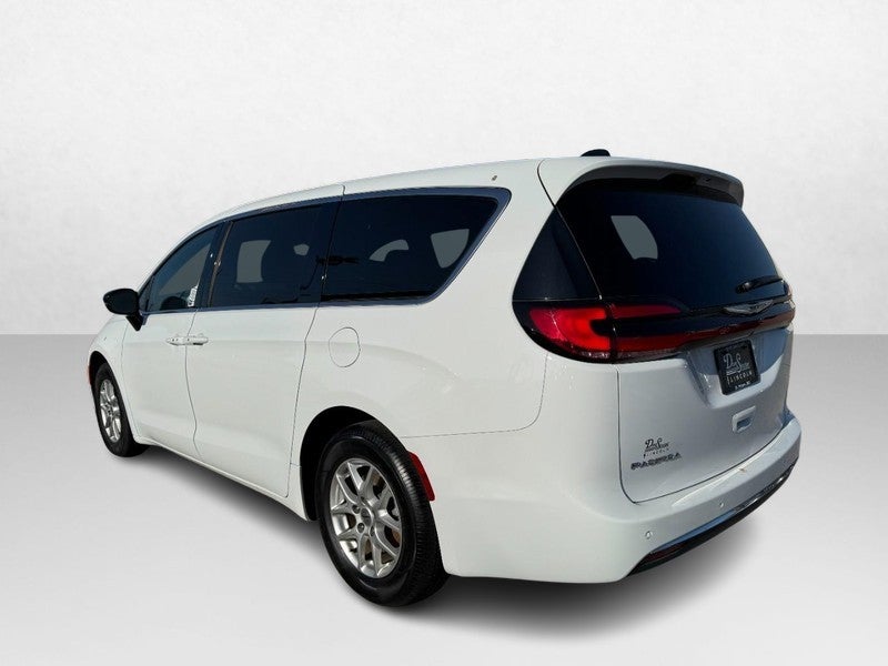 2025 Chrysler Pacifica Select FWD