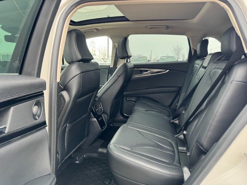 2022 Lincoln Nautilus Reserve FWD