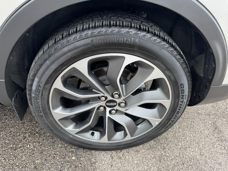 2022 Lincoln Nautilus Reserve FWD