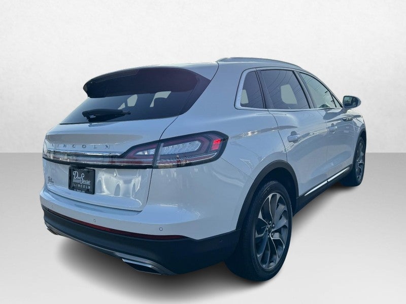 2023 Lincoln Nautilus Reserve FWD