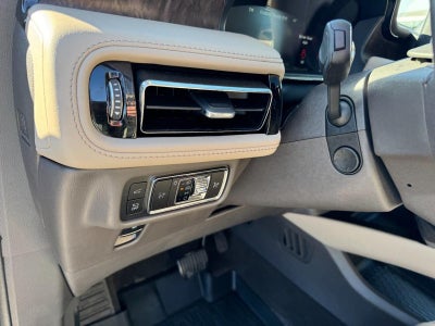 2023 Lincoln Nautilus Reserve AWD