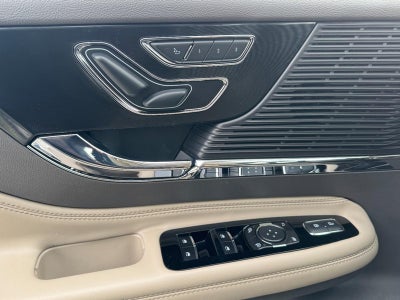 2022 Lincoln Corsair Standard FWD