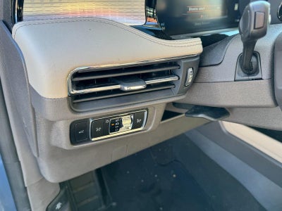 2023 Lincoln Corsair Standard FWD