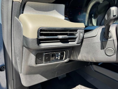 2025 Lincoln Corsair Premiere AWD