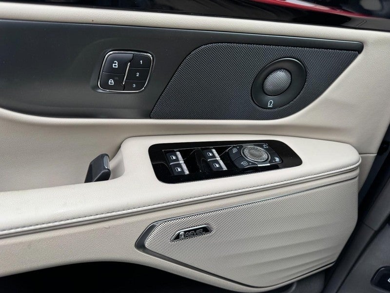 2025 Lincoln Nautilus Premiere AWD