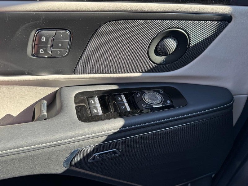 2025 Lincoln Nautilus Premiere AWD