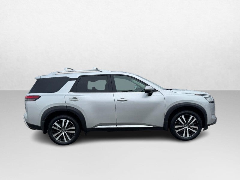 2024 Nissan Pathfinder Platinum 4WD