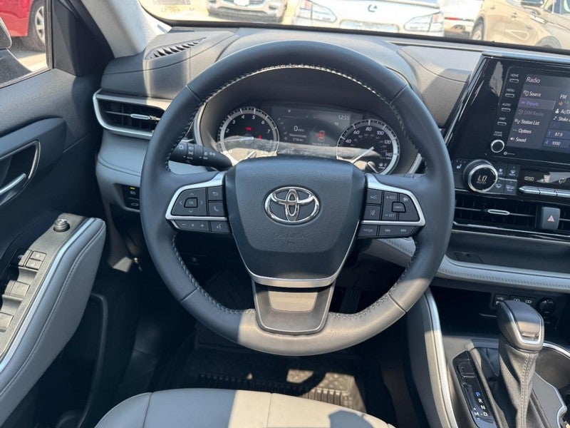 2022 Toyota Highlander XLE AWD (Natl)