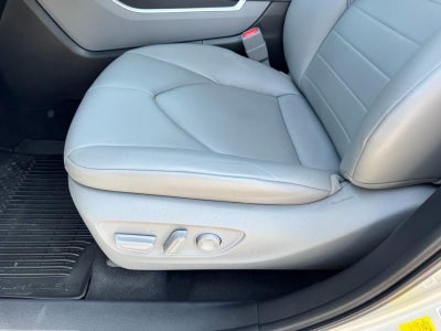 2022 Toyota Highlander XLE AWD (Natl)